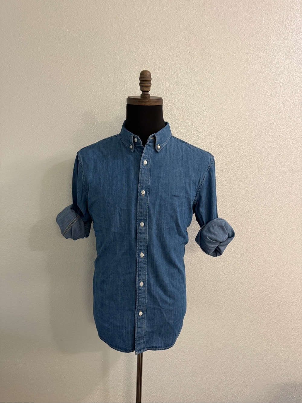 Levi's Men's Blue Denim Button-Down Shirt